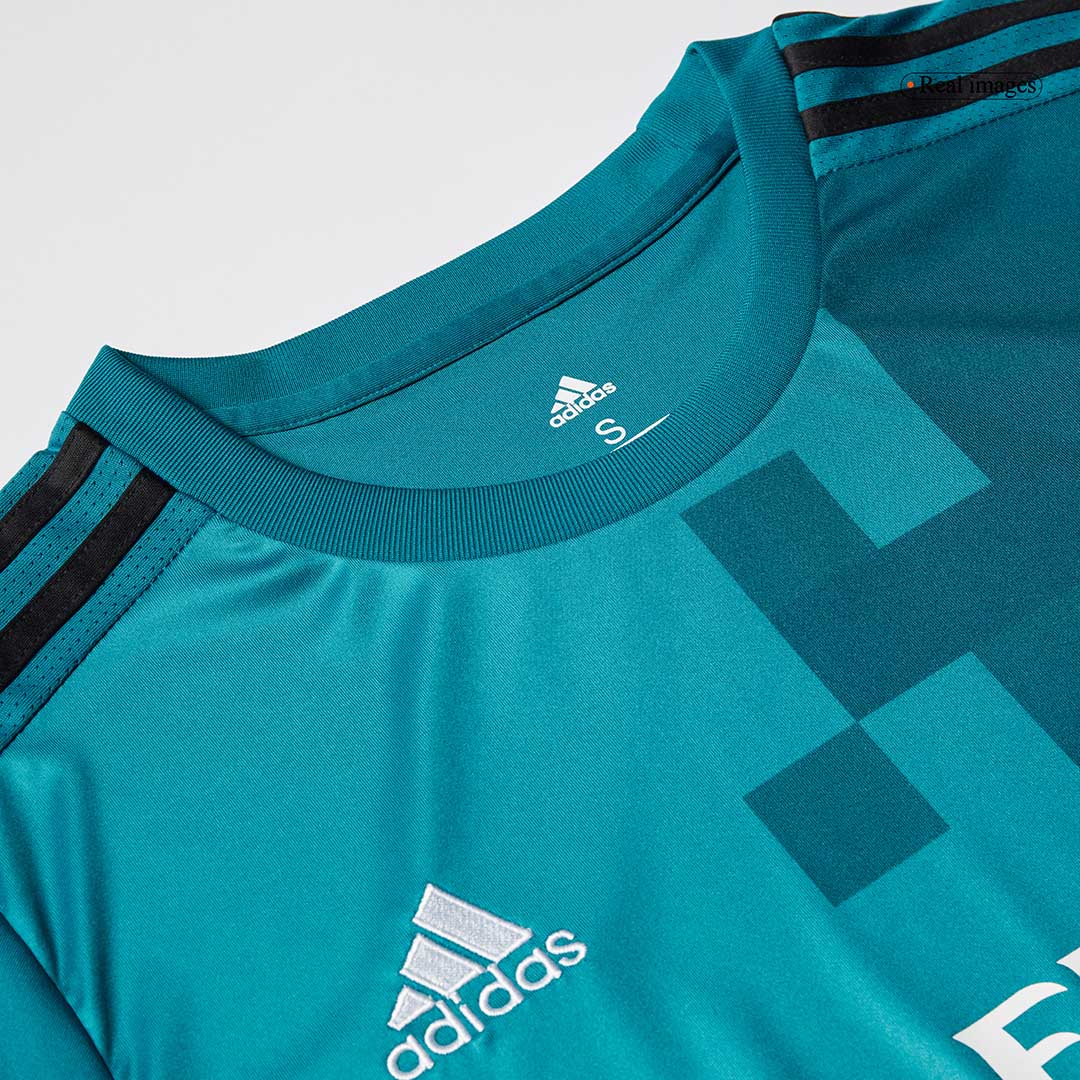 Retro 2017/18 Real Madrid Segunda Equipación