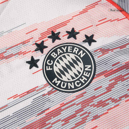 Camiseta Auténtica UPAMECANO #2 Bayern Munich 2025/26 Segunda Equipación - Version Jugador