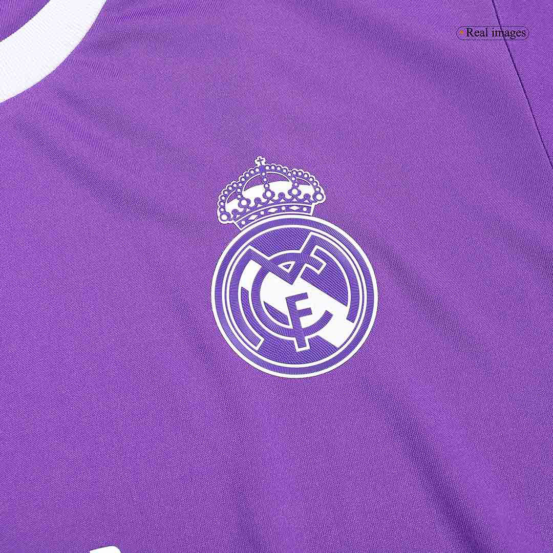 Camiseta Retro 2016/17 Sergio Ramos #4 Real Madrid Manga Larga