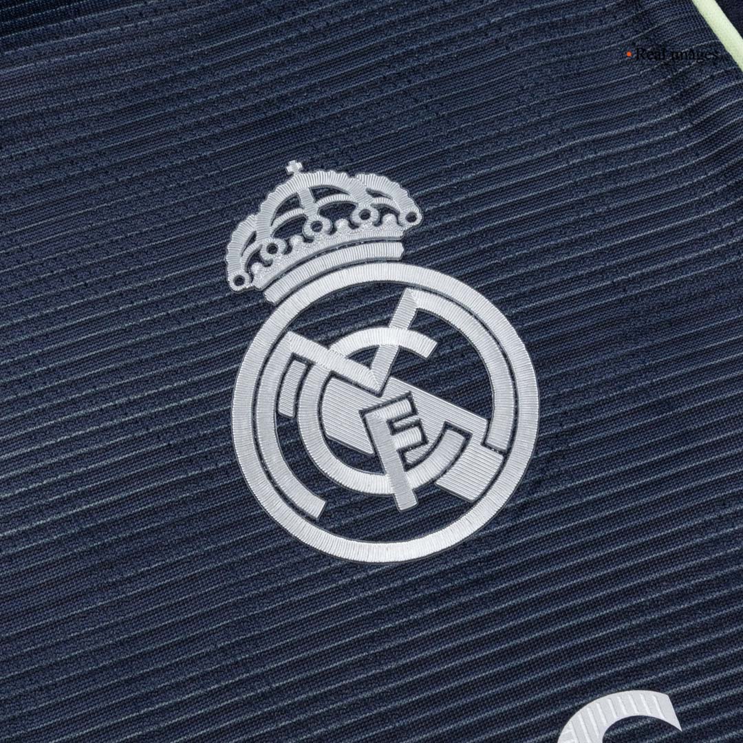 Camiseta Auténtica ARDA GÜLER #15 Real Madrid 2025/26 Segunda Equipación - Version Jugador - Calidad premium